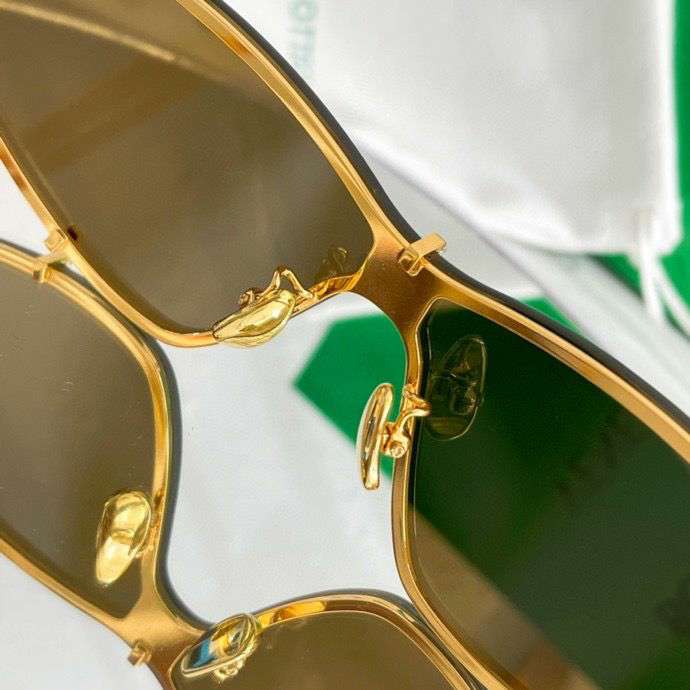 Picture of Bottega Veneta Sunglasses _SKUfw44097021fw